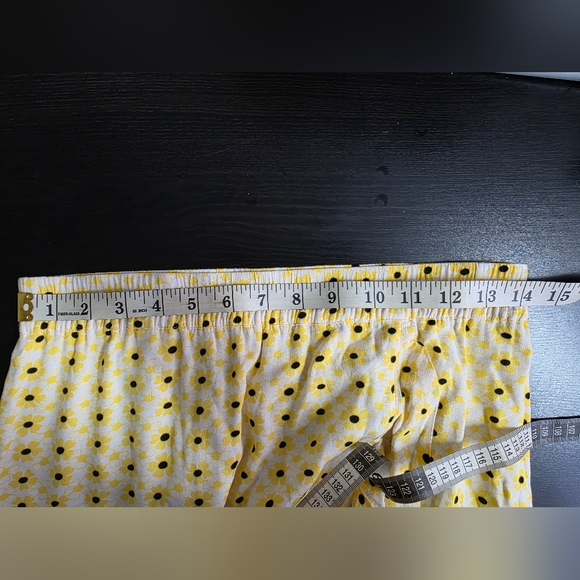 Ganni Daisy Yellow A-Line Ruffled Skirt (36) - Picture 13 of 14